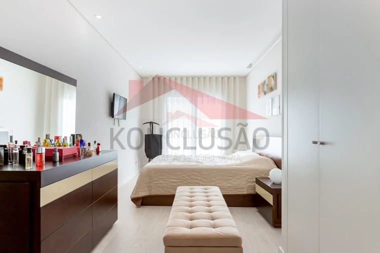 Apartamento T3 para Venda em Póvoa de Santa Iria e Forte da Casa Foto 20