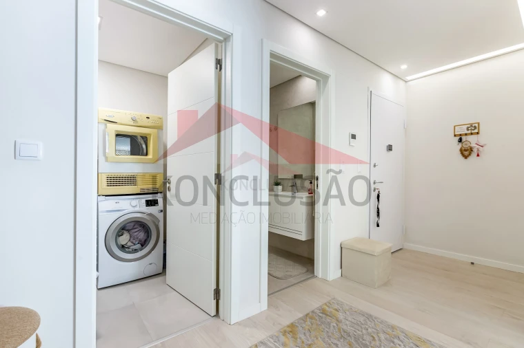 Apartamento T3 para Venda em Póvoa de Santa Iria e Forte da Casa Foto 8