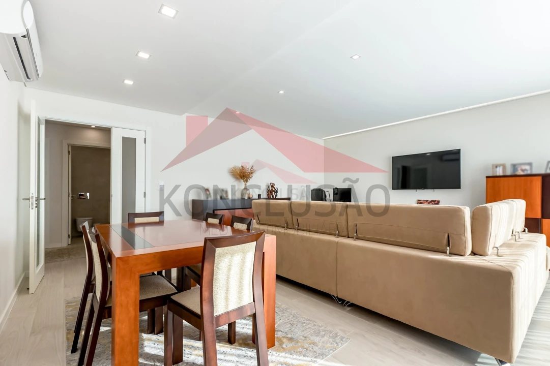 Apartamento T3 para Venda em Póvoa de Santa Iria e Forte da Casa Foto 6