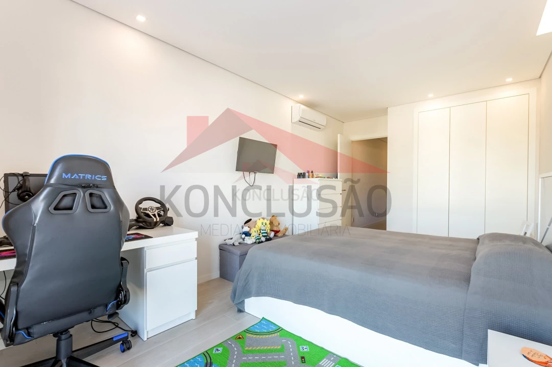 Apartamento T3 para Venda em Póvoa de Santa Iria e Forte da Casa Foto 11
