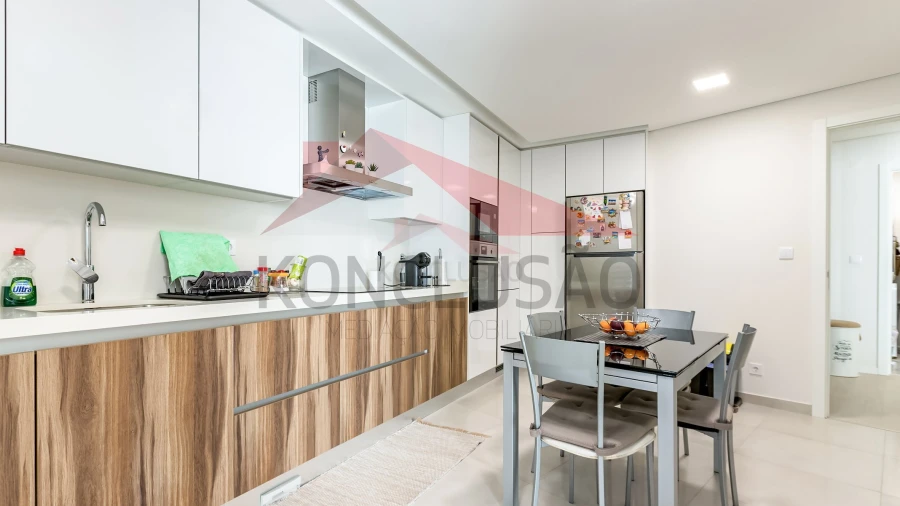 Apartamento T3 para Venda em Póvoa de Santa Iria e Forte da Casa