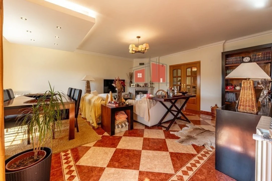 Apartamento T3 para Venda em Malveira e São Miguel de Alcainça Foto 6