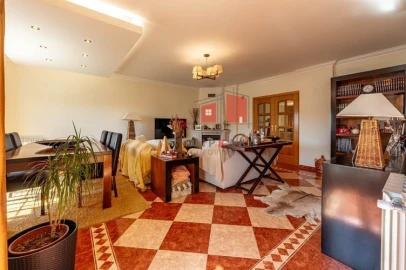 Apartamento T3 para Venda em Malveira e São Miguel de Alcainça