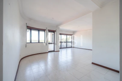 Apartamento T3 para Venda em São Martinho do Bispo e Ribeira de Frades