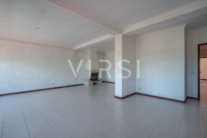 Apartamento T3 para Venda em São Martinho do Bispo e Ribeira de Frades