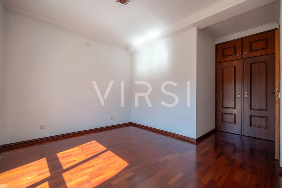Apartamento T3 para Venda em São Martinho do Bispo e Ribeira de Frades Foto 4