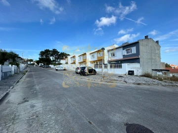 Terreno para Venda em Sesimbra (Castelo)