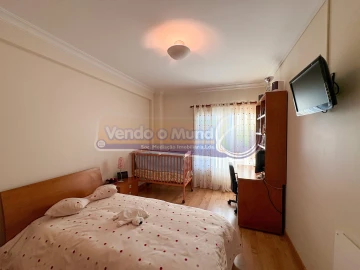 Apartamento T3 para Venda em Alverca do Ribatejo e Sobralinho