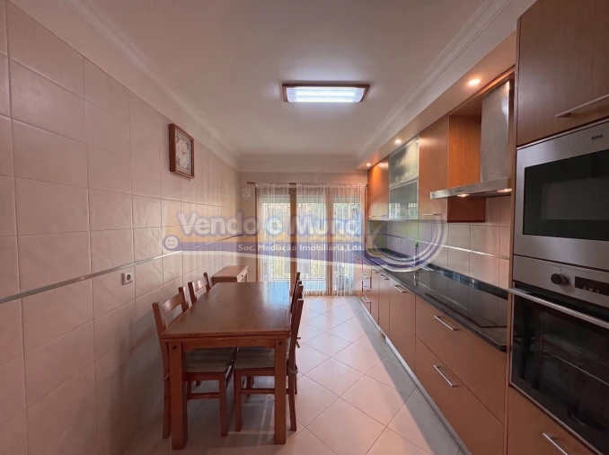 Apartamento T3 para Venda em Alverca do Ribatejo e Sobralinho Foto 6