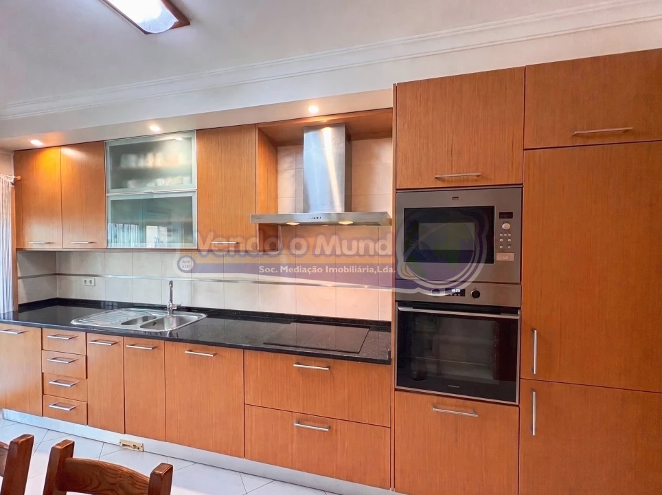 Apartamento T3 para Venda em Alverca do Ribatejo e Sobralinho Foto 5