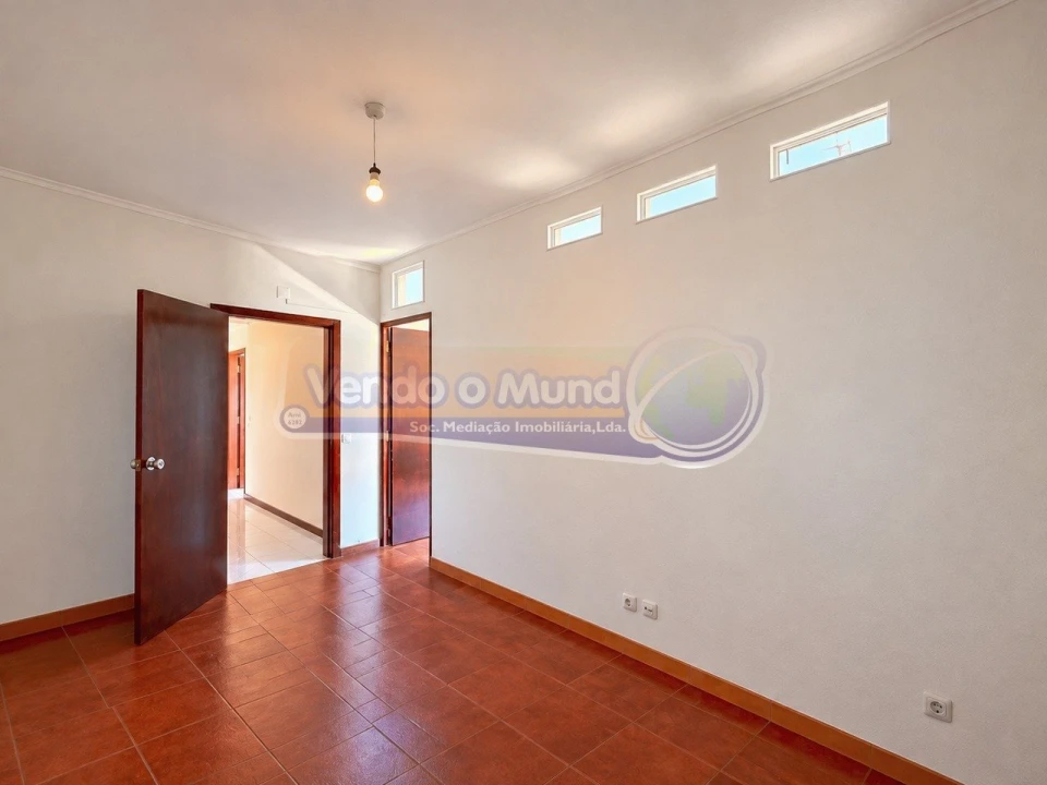 Apartamento T2 para Venda em Salvaterra de Magos e Foros de Salvaterra Foto 13