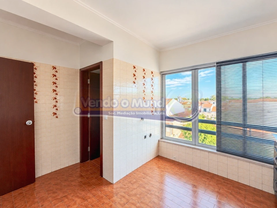 Apartamento T2 para Venda em Salvaterra de Magos e Foros de Salvaterra Foto 6