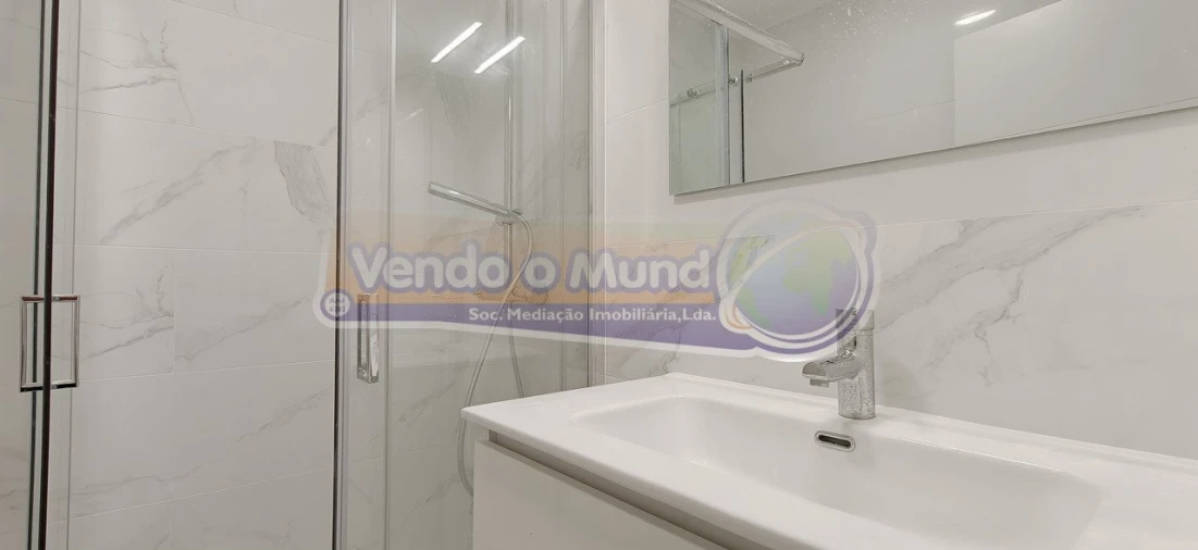 Apartamento T2 para Venda em Venteira Foto 18