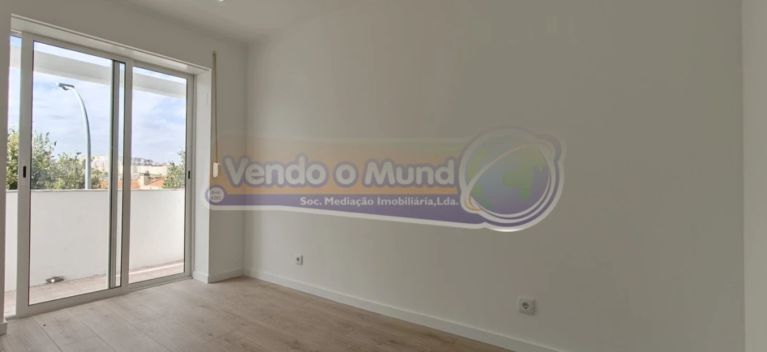 Apartamento T2 para Venda em Venteira Foto 13