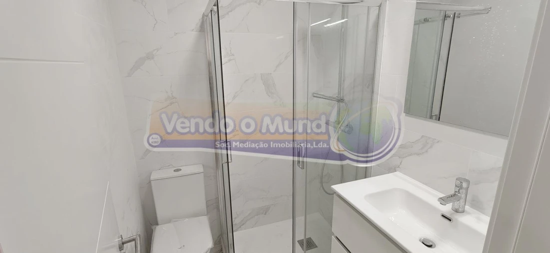 Apartamento T2 para Venda em Venteira Foto 17