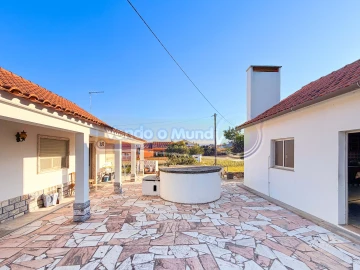 Moradia T2 para Venda em Coruche, Fajarda e Erra