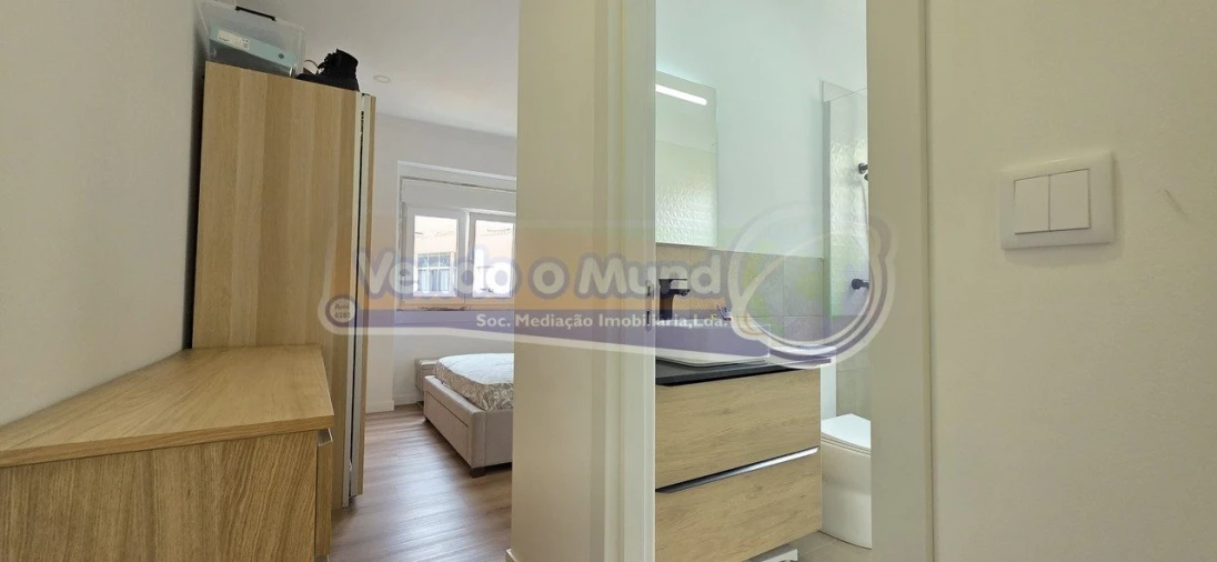 Apartamento T1 para Venda em Póvoa de Santa Iria e Forte da Casa Foto 16