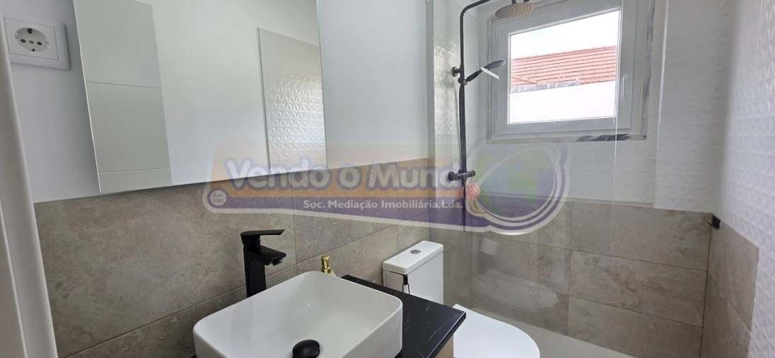 Apartamento T1 para Venda em Póvoa de Santa Iria e Forte da Casa Foto 20