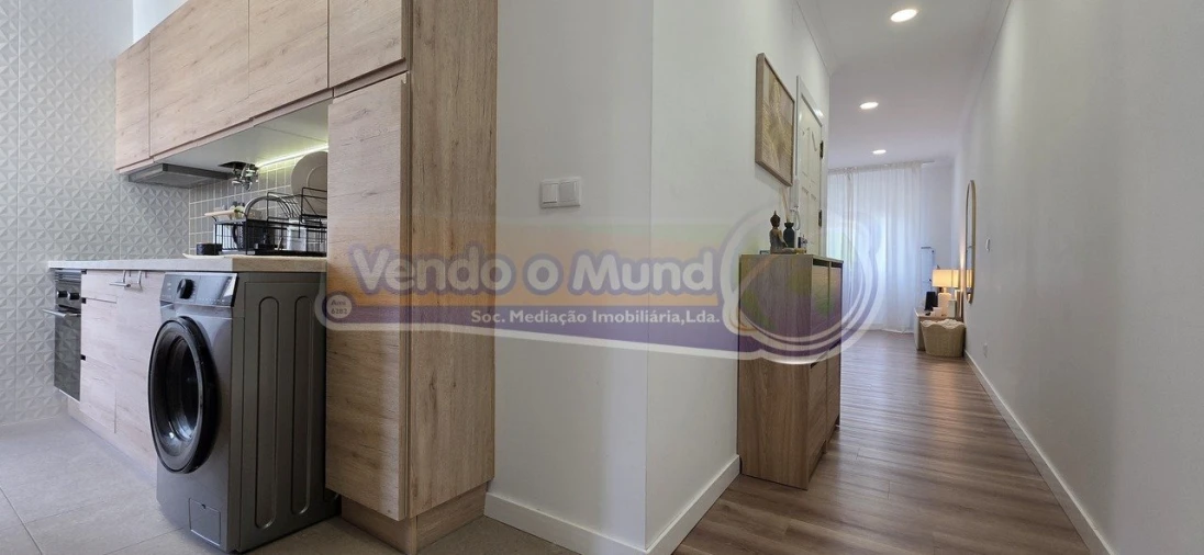 Apartamento T1 para Venda em Póvoa de Santa Iria e Forte da Casa Foto 12