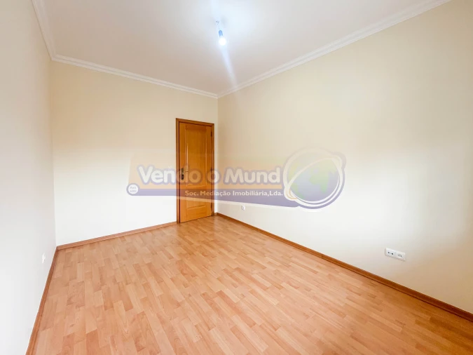 Apartamento T3 para Venda em Samora Correia Foto 14