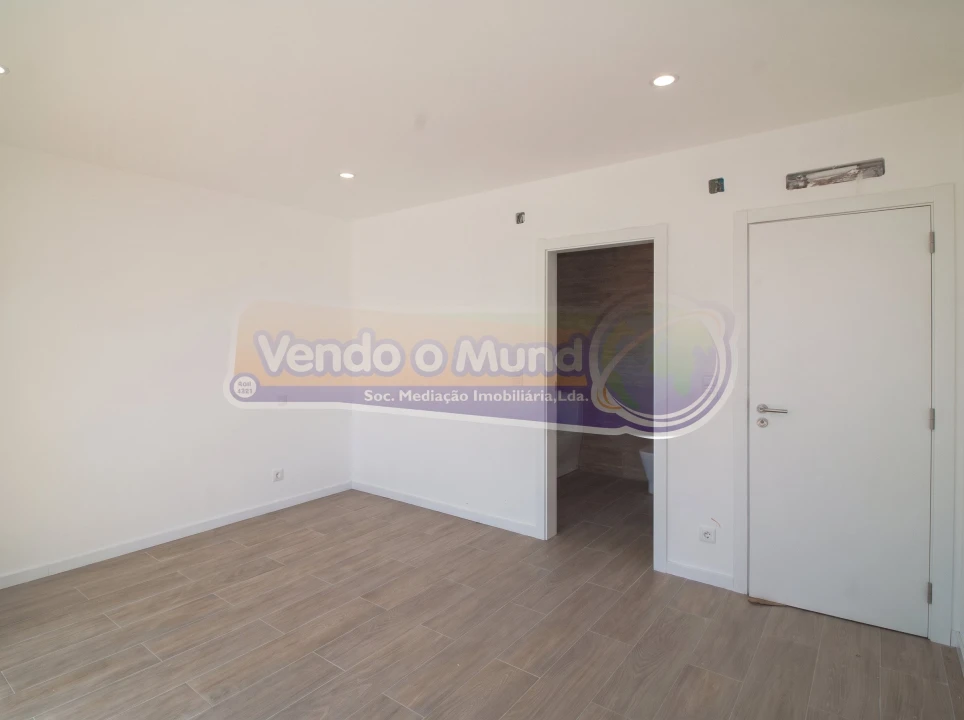 Moradia T3 para Venda em Salvaterra de Magos e Foros de Salvaterra Foto 11