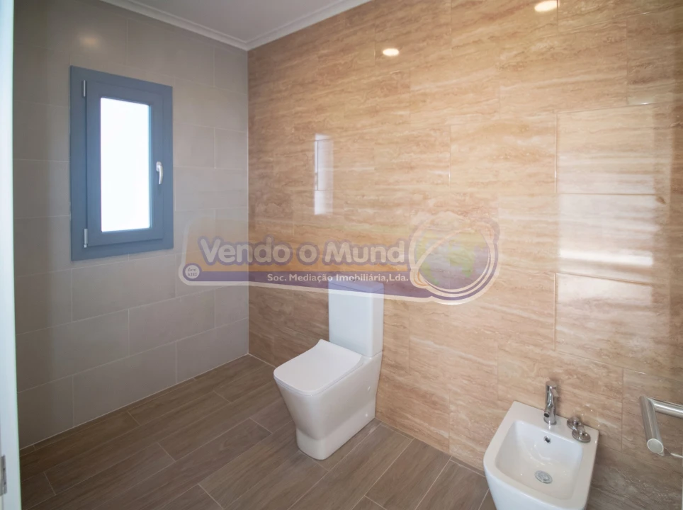 Moradia T3 para Venda em Salvaterra de Magos e Foros de Salvaterra Foto 10