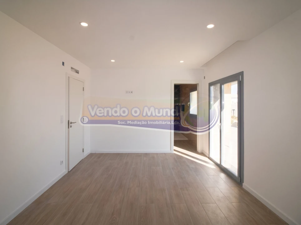 Moradia T3 para Venda em Salvaterra de Magos e Foros de Salvaterra Foto 9