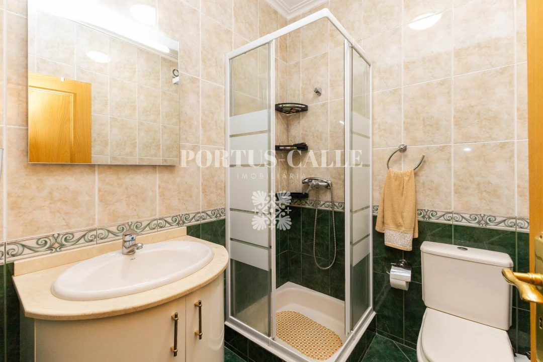 Apartamento T2 para Venda em Pedroso e Seixezelo Foto 12