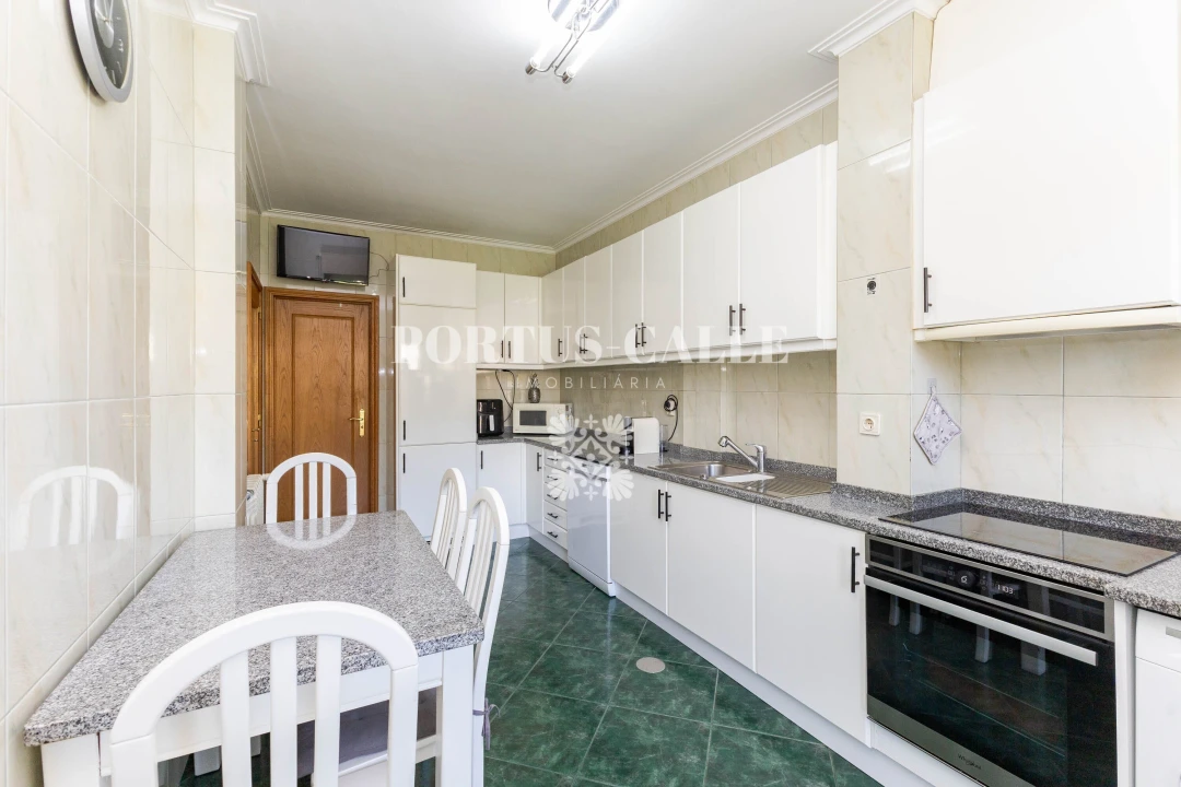 Apartamento T2 para Venda em Pedroso e Seixezelo Foto 20