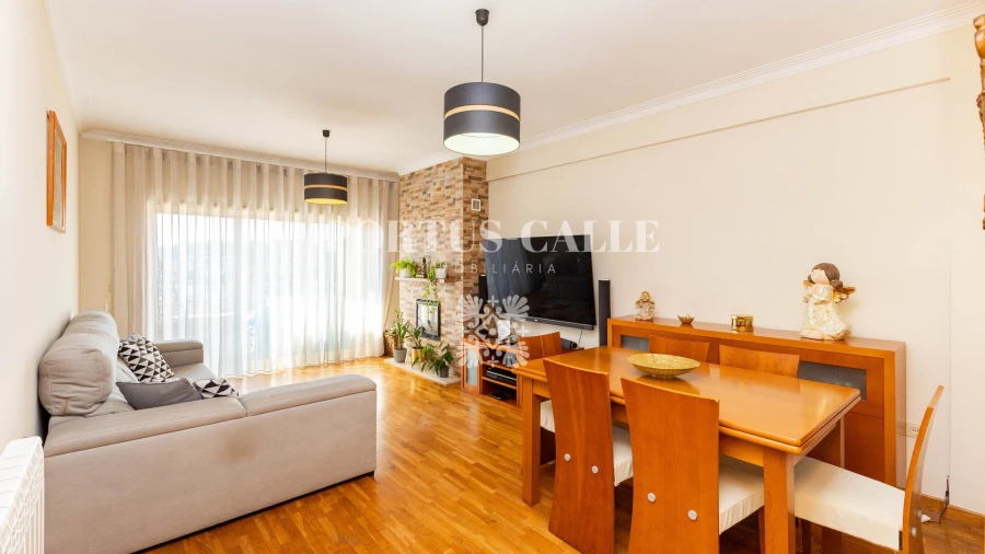 Apartamento T2 para Venda em Pedroso e Seixezelo