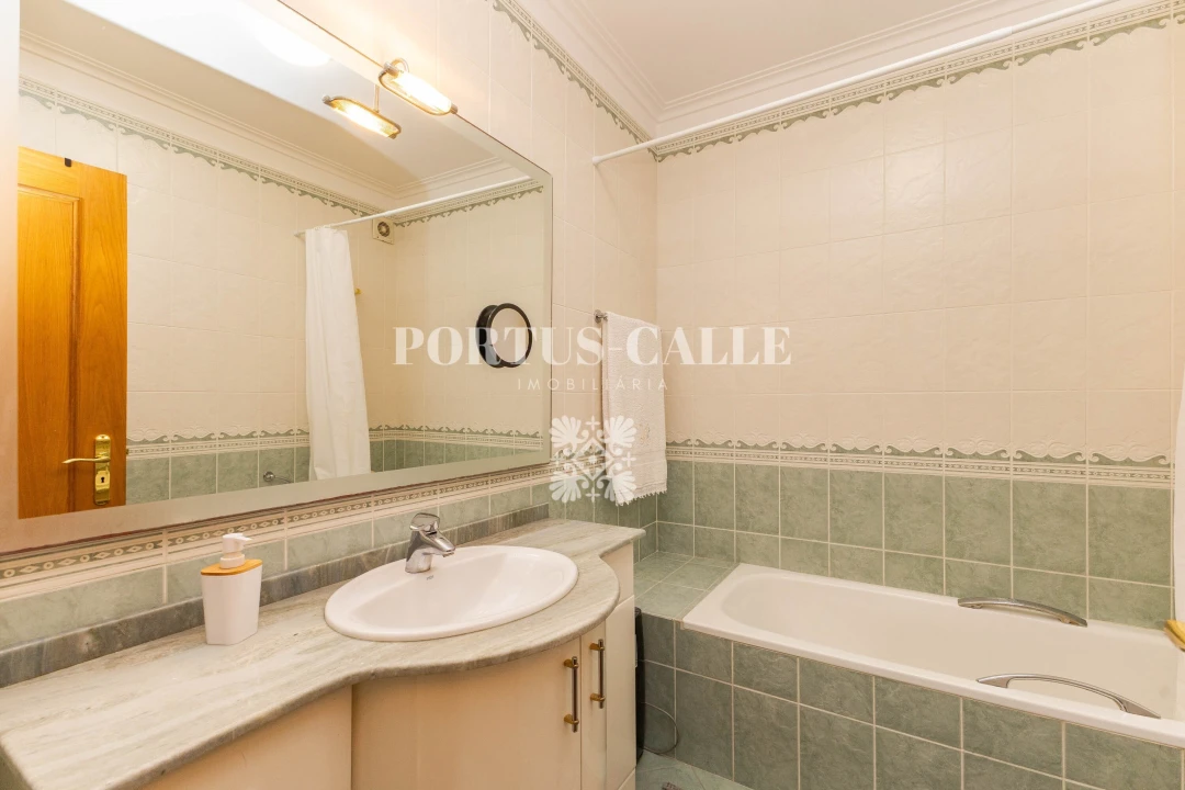 Apartamento T2 para Venda em Pedroso e Seixezelo Foto 18