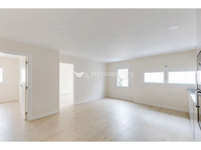Apartamento T2 para Venda em Coimbrão Foto 4