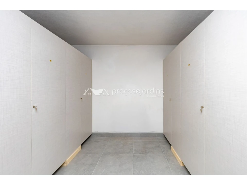 Apartamento T2 para Venda em Coimbrão Foto 12