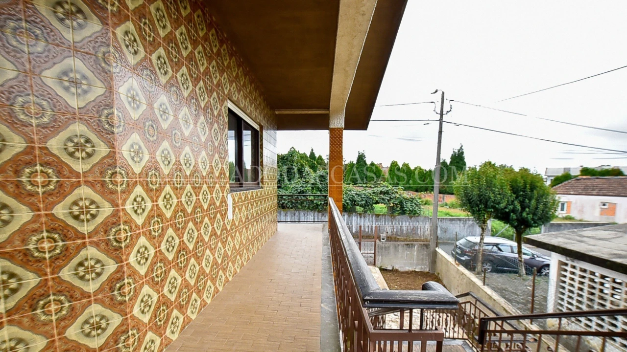 Moradia T4 para Venda em Santa Maria de Lamas Foto 1