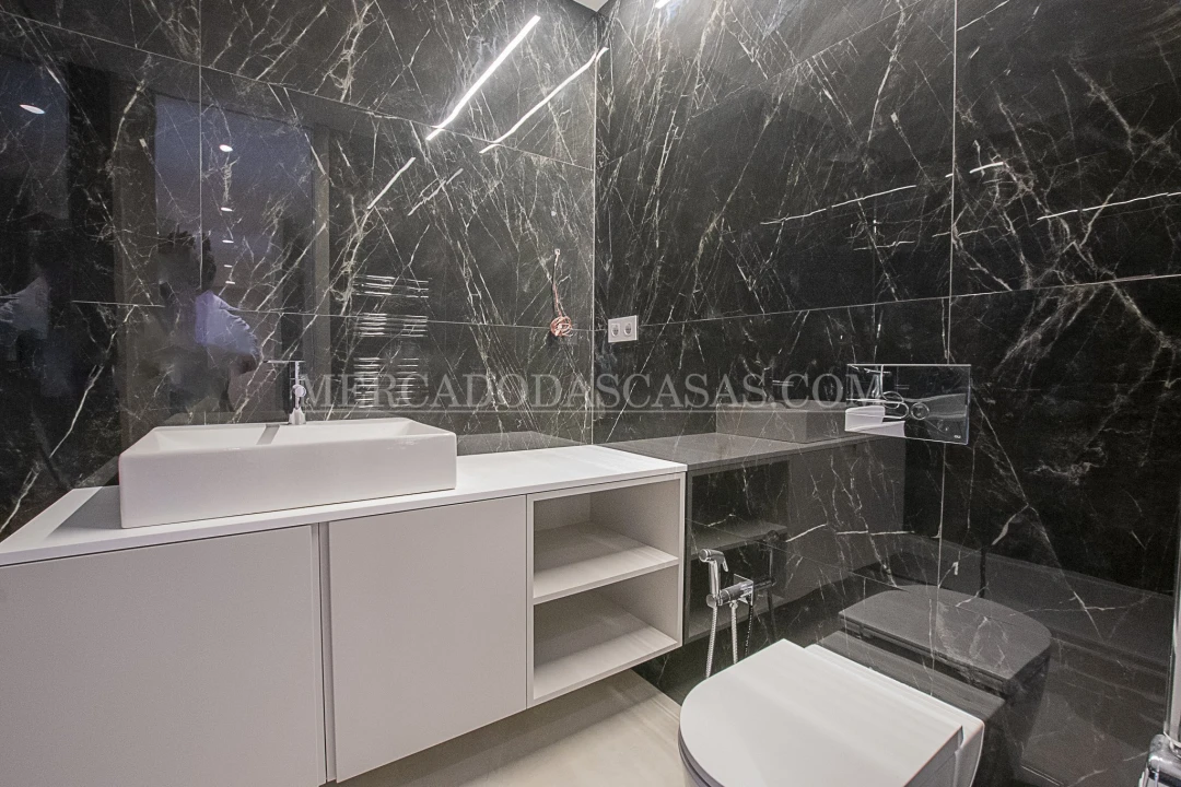 Apartamento T2 para Venda em Espinho Foto 20