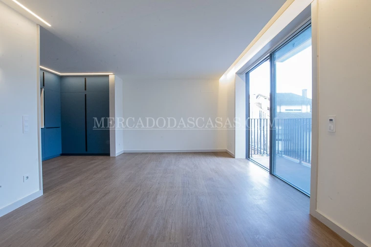 Apartamento T2 para Venda em Espinho Foto 7