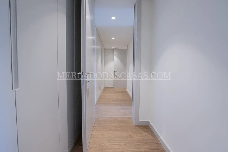 Apartamento T2 para Venda em Espinho Foto 17