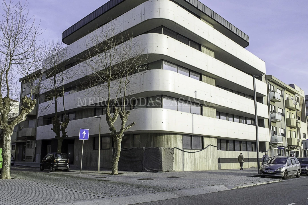 Apartamento T2 para Venda em Espinho Foto 1