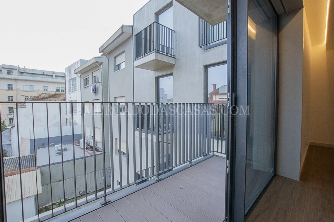 Apartamento T2 para Venda em Espinho Foto 14