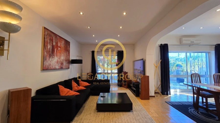 Moradia T7 para Venda em Algoz e Tunes