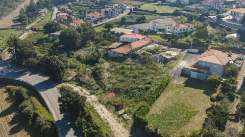 Terreno para Venda em Vilarinho das Cambas