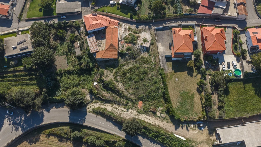 Terreno para Venda em Vilarinho das Cambas Foto 2