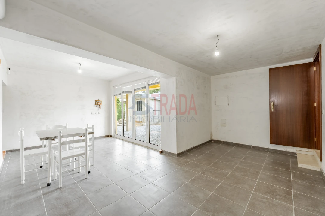 Moradia T4 para Venda em Parada de Gatim Foto 19