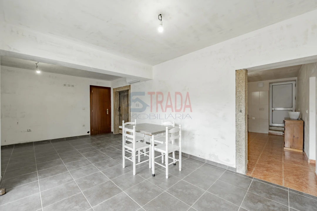 Moradia T4 para Venda em Parada de Gatim Foto 20