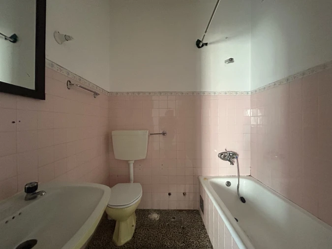 Apartamento T1 para Venda em Águas Livres Foto 4