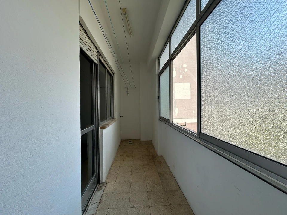 Apartamento T1 para Venda em Águas Livres Foto 10