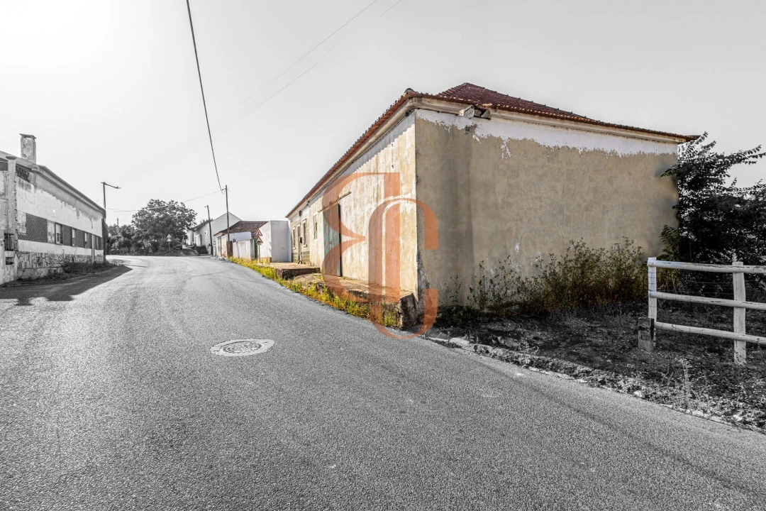 Moradia T2 para Venda em Azambujeira e Malaqueijo Foto 1