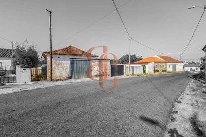Moradia T2 para Venda em Azambujeira e Malaqueijo