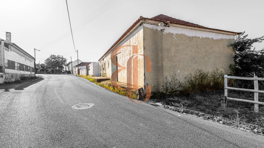 Moradia T2 para Venda em Azambujeira e Malaqueijo