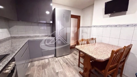 Moradia T2 para Venda em Pedroso e Seixezelo